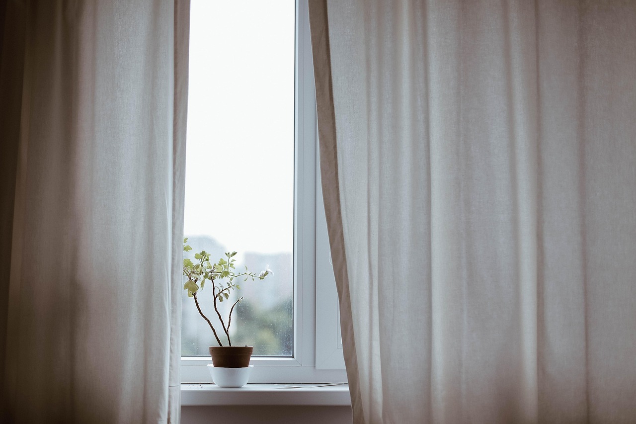 Curtains 1854110 1280(1) Curtains 1854110 1280(1)